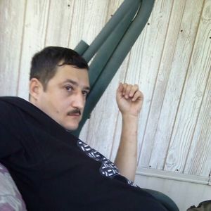 Meet your Posher, Chad